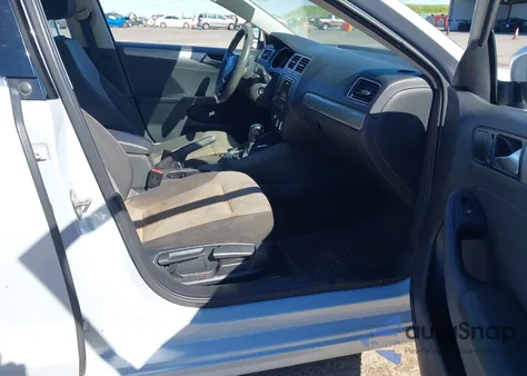 2017 Volkswagen Jetta 1.4T S из США, поврежденный, VIN 3VW2B7AJ3HM293627